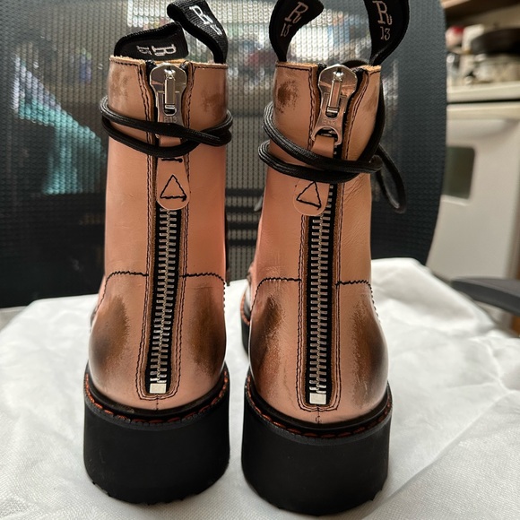 NIB R13 Single Stack Boot, 39 - Picture 7 of 16